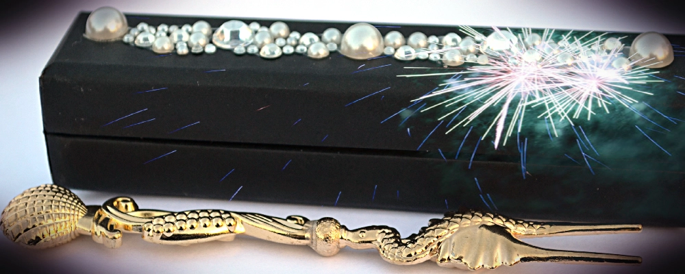 lady thulston objet d'art cake fork